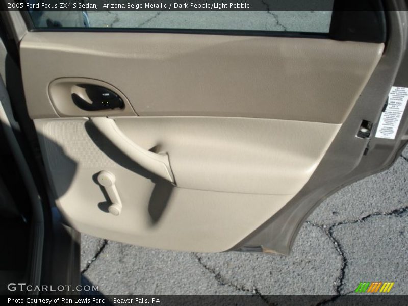 Arizona Beige Metallic / Dark Pebble/Light Pebble 2005 Ford Focus ZX4 S Sedan