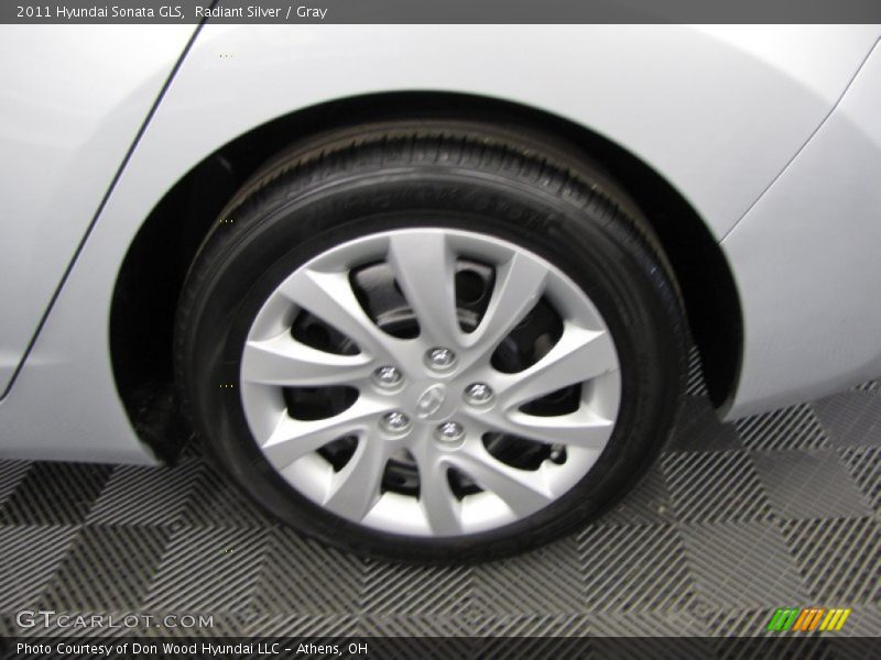 Radiant Silver / Gray 2011 Hyundai Sonata GLS