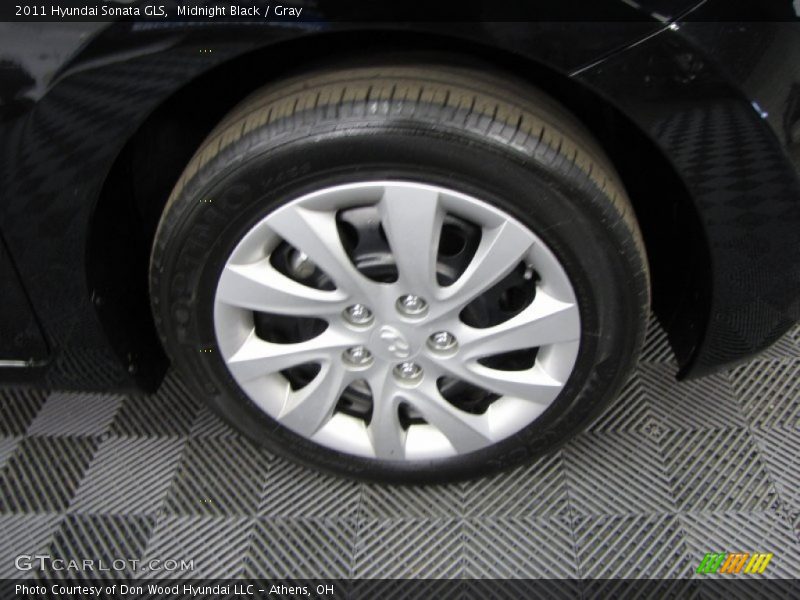 Midnight Black / Gray 2011 Hyundai Sonata GLS
