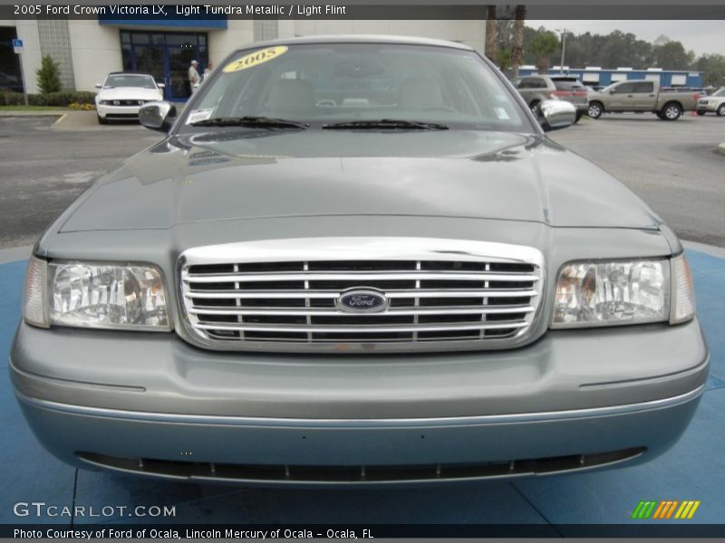 Light Tundra Metallic / Light Flint 2005 Ford Crown Victoria LX