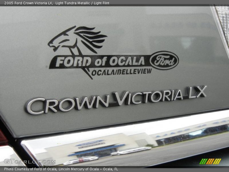 Light Tundra Metallic / Light Flint 2005 Ford Crown Victoria LX