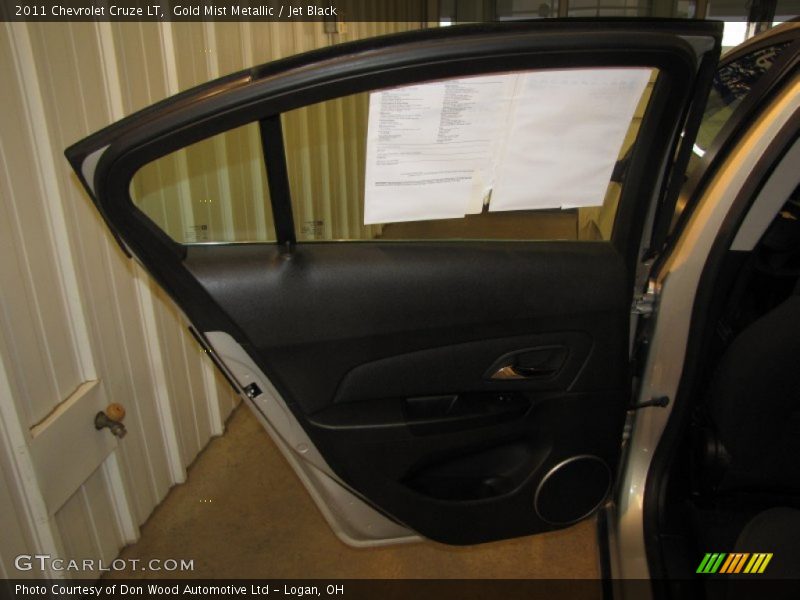 Gold Mist Metallic / Jet Black 2011 Chevrolet Cruze LT