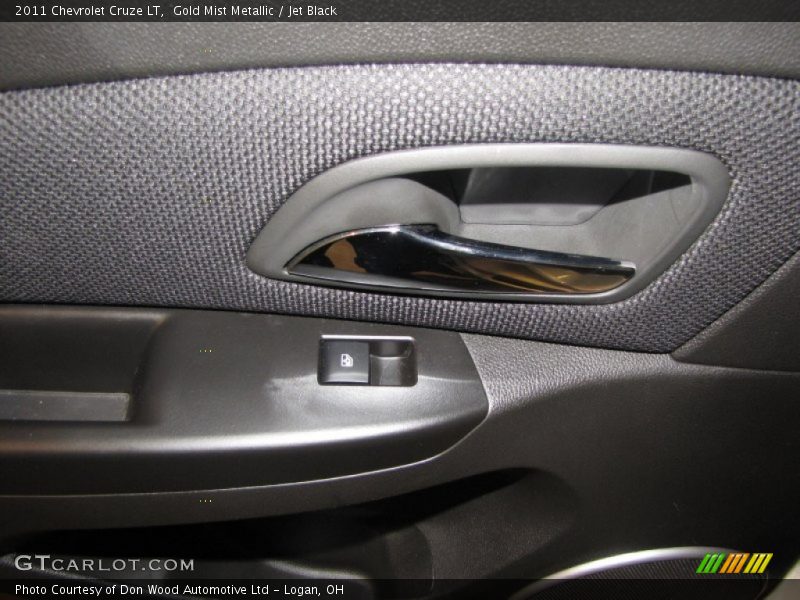Gold Mist Metallic / Jet Black 2011 Chevrolet Cruze LT