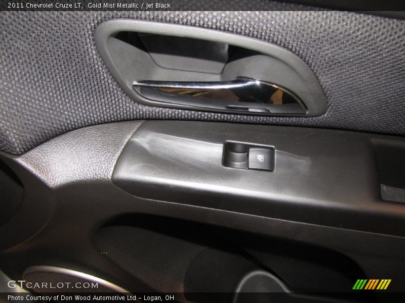 Gold Mist Metallic / Jet Black 2011 Chevrolet Cruze LT