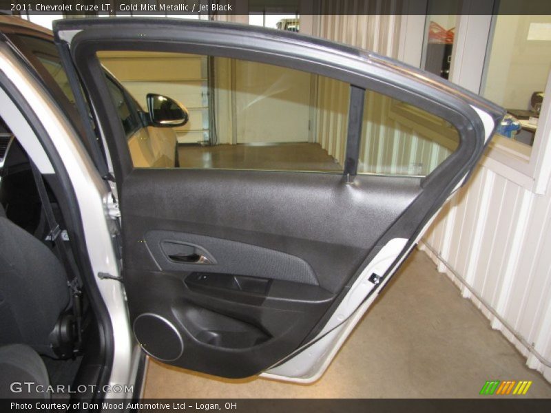 Gold Mist Metallic / Jet Black 2011 Chevrolet Cruze LT