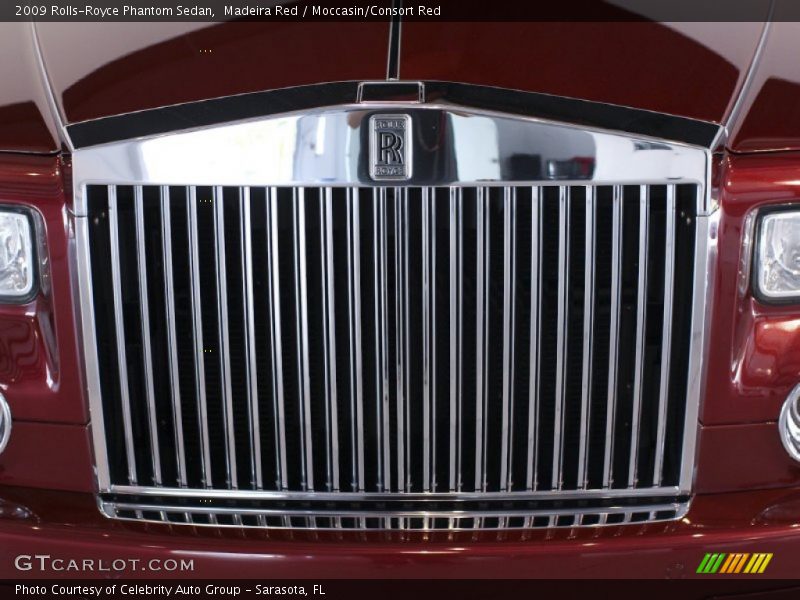Madeira Red / Moccasin/Consort Red 2009 Rolls-Royce Phantom Sedan