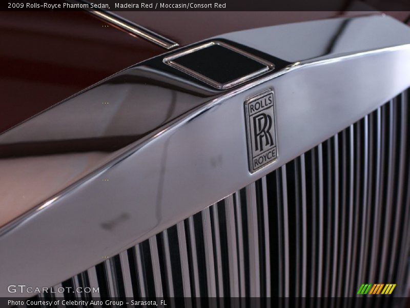 Madeira Red / Moccasin/Consort Red 2009 Rolls-Royce Phantom Sedan