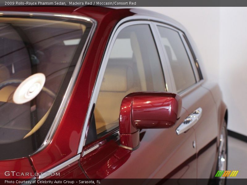 Madeira Red / Moccasin/Consort Red 2009 Rolls-Royce Phantom Sedan