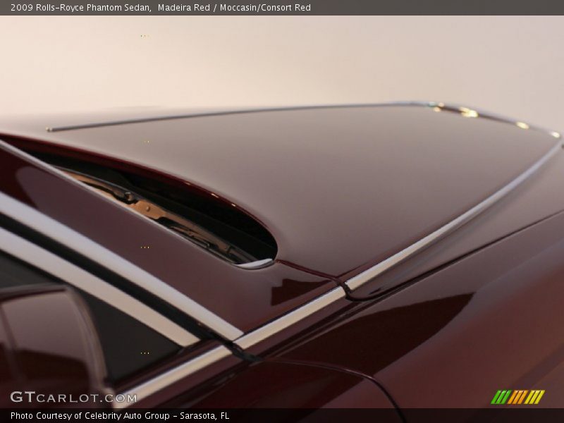 Madeira Red / Moccasin/Consort Red 2009 Rolls-Royce Phantom Sedan