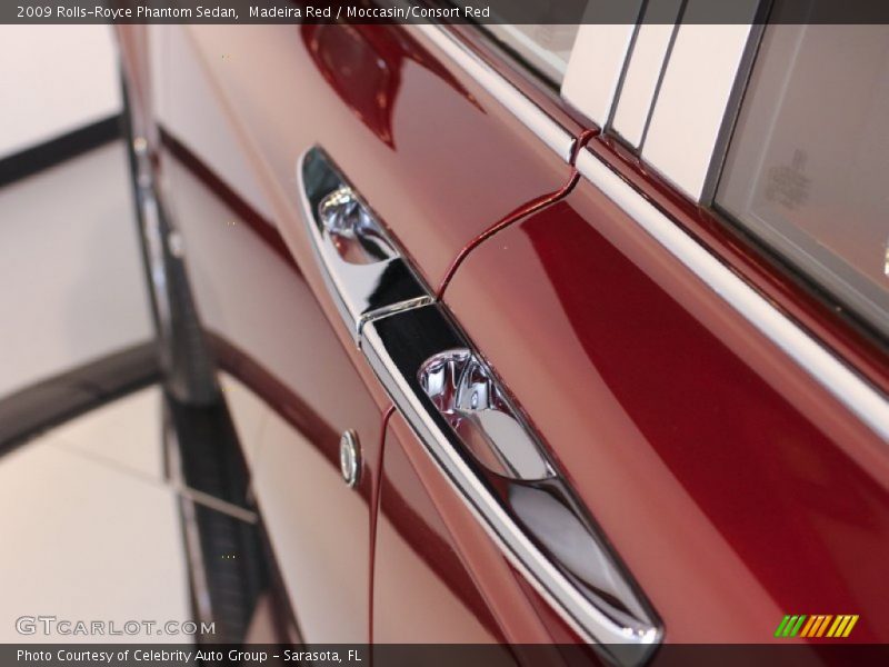 Madeira Red / Moccasin/Consort Red 2009 Rolls-Royce Phantom Sedan
