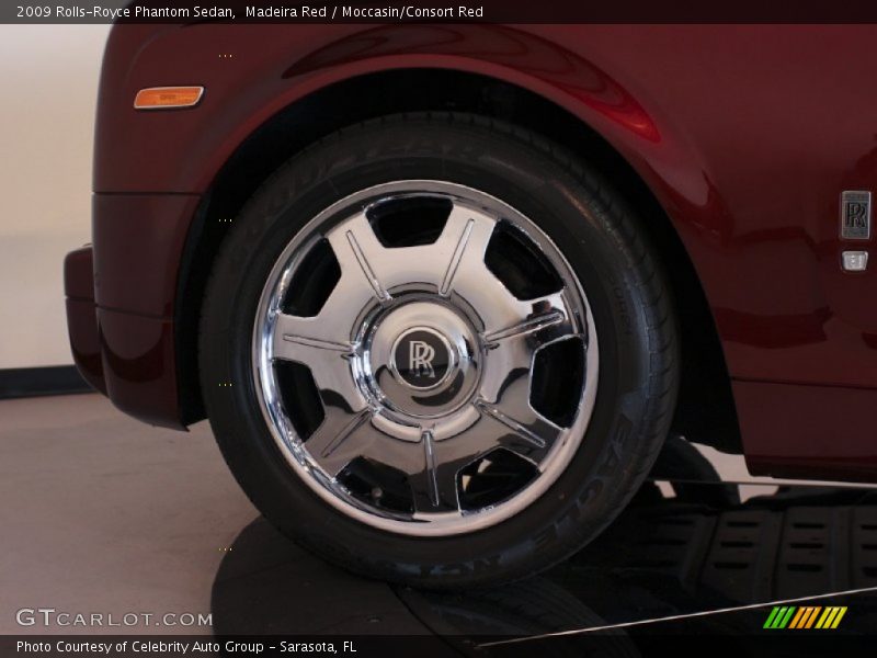  2009 Phantom Sedan Wheel