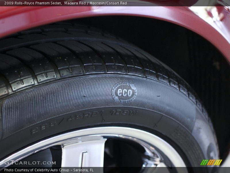 Madeira Red / Moccasin/Consort Red 2009 Rolls-Royce Phantom Sedan