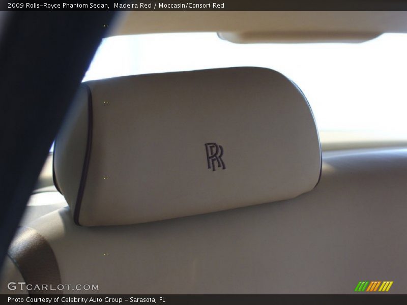 Madeira Red / Moccasin/Consort Red 2009 Rolls-Royce Phantom Sedan