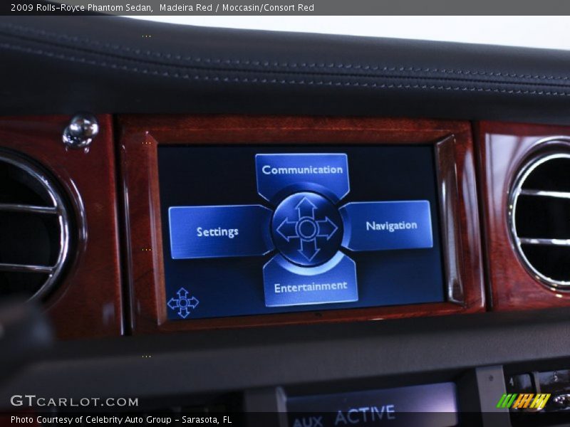 Madeira Red / Moccasin/Consort Red 2009 Rolls-Royce Phantom Sedan