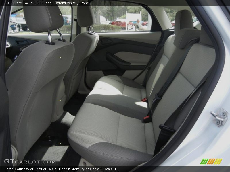 Oxford White / Stone 2012 Ford Focus SE 5-Door