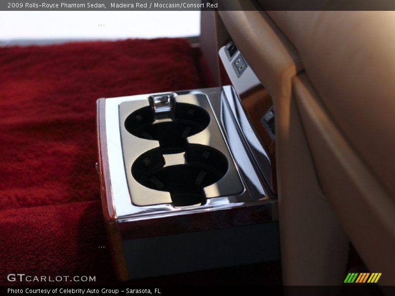 Madeira Red / Moccasin/Consort Red 2009 Rolls-Royce Phantom Sedan