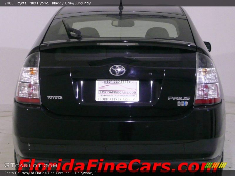 Black / Gray/Burgundy 2005 Toyota Prius Hybrid