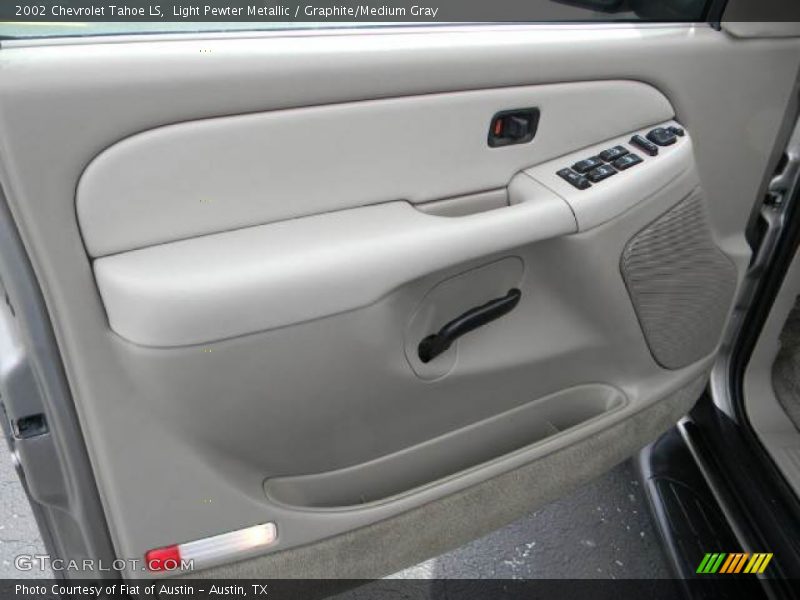 Light Pewter Metallic / Graphite/Medium Gray 2002 Chevrolet Tahoe LS