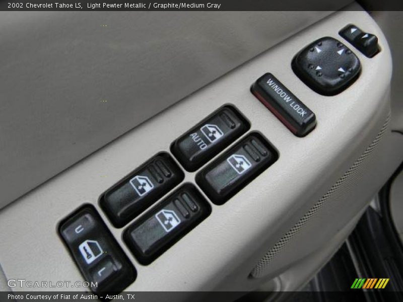 Light Pewter Metallic / Graphite/Medium Gray 2002 Chevrolet Tahoe LS