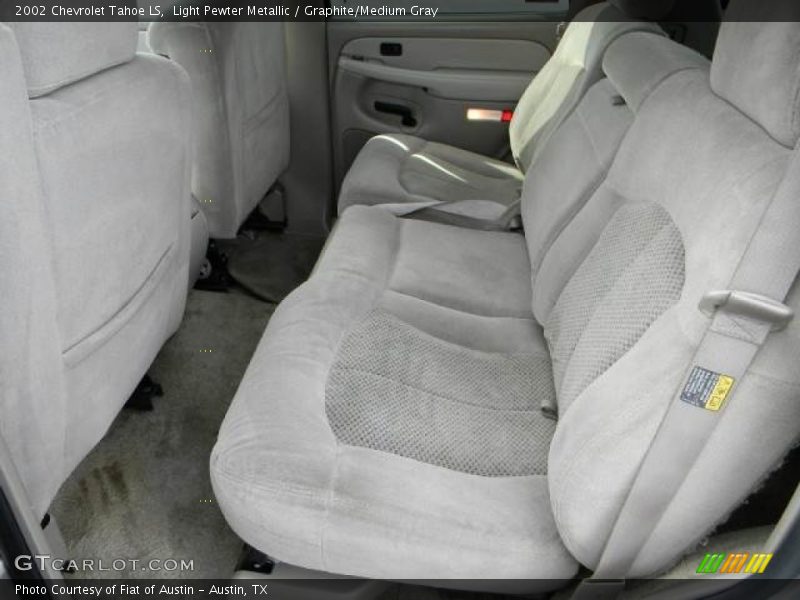 Light Pewter Metallic / Graphite/Medium Gray 2002 Chevrolet Tahoe LS
