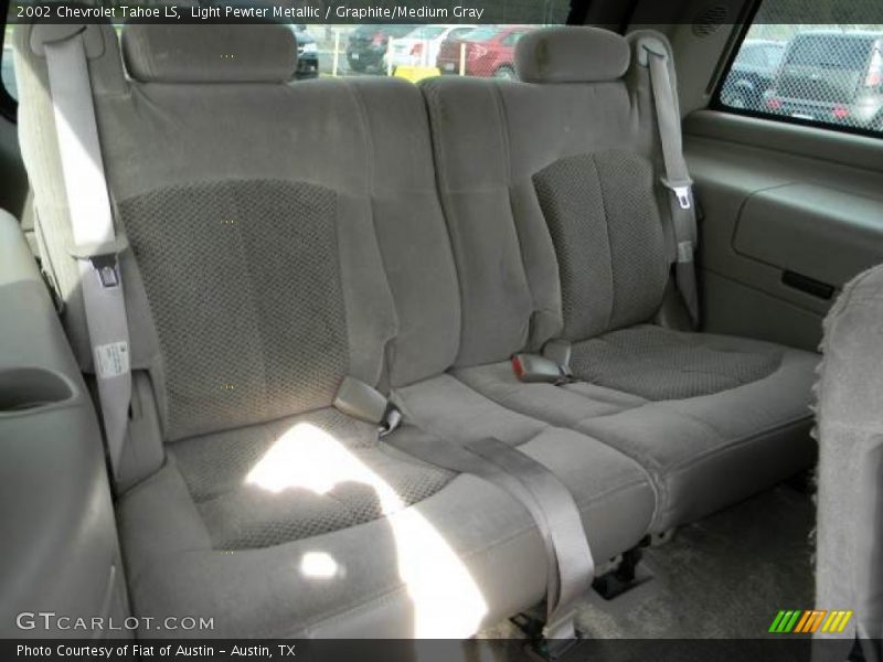 Light Pewter Metallic / Graphite/Medium Gray 2002 Chevrolet Tahoe LS