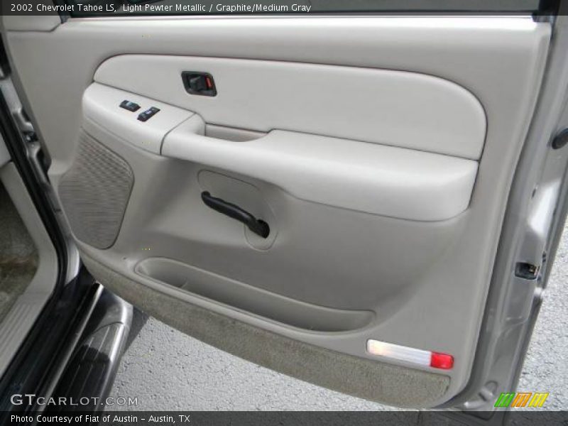 Light Pewter Metallic / Graphite/Medium Gray 2002 Chevrolet Tahoe LS