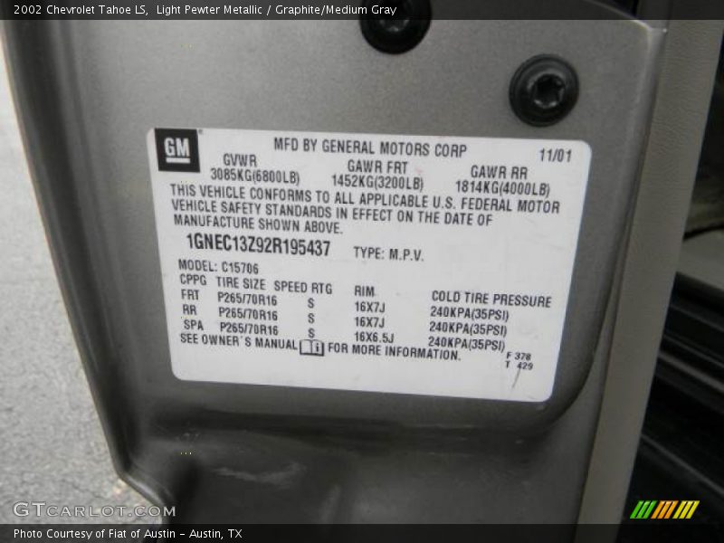 Light Pewter Metallic / Graphite/Medium Gray 2002 Chevrolet Tahoe LS