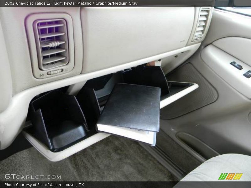 Light Pewter Metallic / Graphite/Medium Gray 2002 Chevrolet Tahoe LS