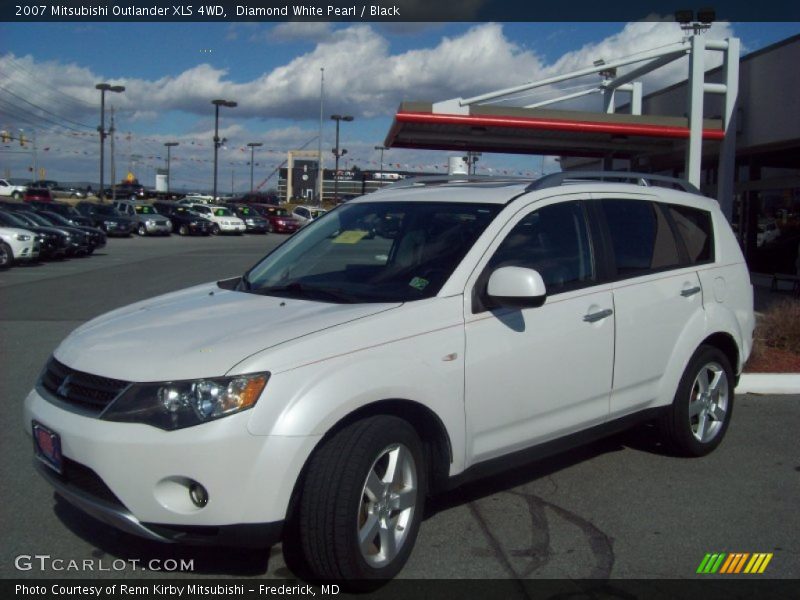 Diamond White Pearl / Black 2007 Mitsubishi Outlander XLS 4WD
