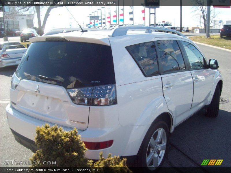 Diamond White Pearl / Black 2007 Mitsubishi Outlander XLS 4WD