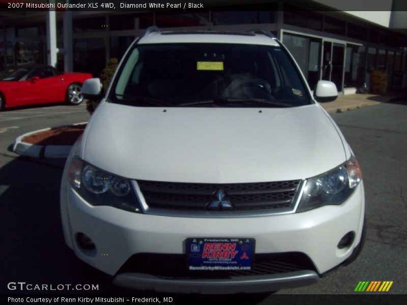 Diamond White Pearl / Black 2007 Mitsubishi Outlander XLS 4WD
