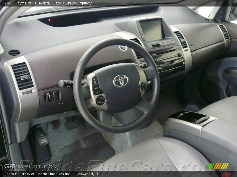 Black / Gray/Burgundy 2005 Toyota Prius Hybrid