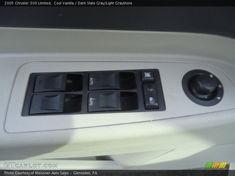 Cool Vanilla / Dark Slate Gray/Light Graystone 2005 Chrysler 300 Limited