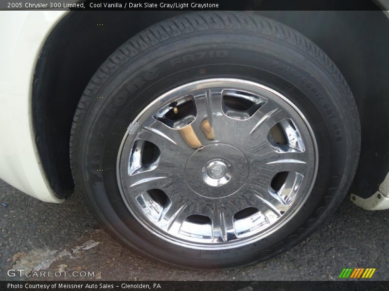 Cool Vanilla / Dark Slate Gray/Light Graystone 2005 Chrysler 300 Limited