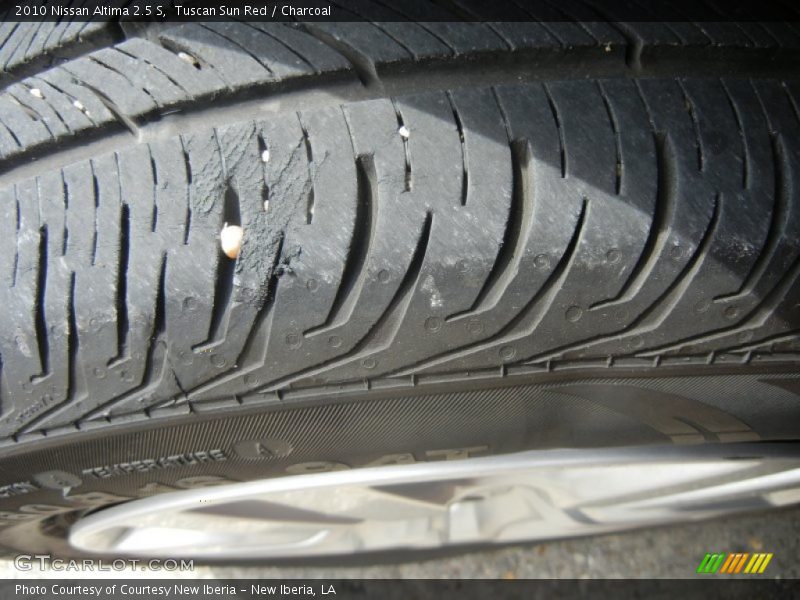 Tuscan Sun Red / Charcoal 2010 Nissan Altima 2.5 S