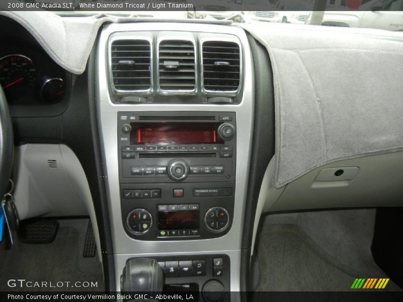White Diamond Tricoat / Light Titanium 2008 GMC Acadia SLT