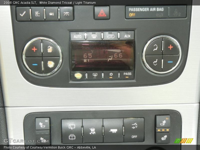White Diamond Tricoat / Light Titanium 2008 GMC Acadia SLT