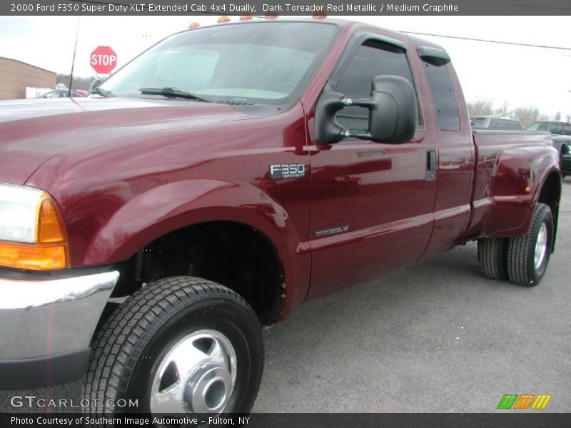 Dark Toreador Red Metallic / Medium Graphite 2000 Ford F350 Super Duty XLT Extended Cab 4x4 Dually