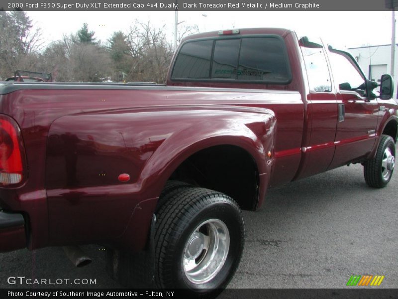 Dark Toreador Red Metallic / Medium Graphite 2000 Ford F350 Super Duty XLT Extended Cab 4x4 Dually
