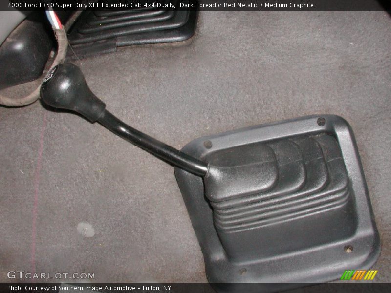 Dark Toreador Red Metallic / Medium Graphite 2000 Ford F350 Super Duty XLT Extended Cab 4x4 Dually