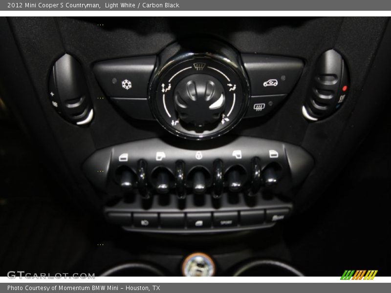 Light White / Carbon Black 2012 Mini Cooper S Countryman