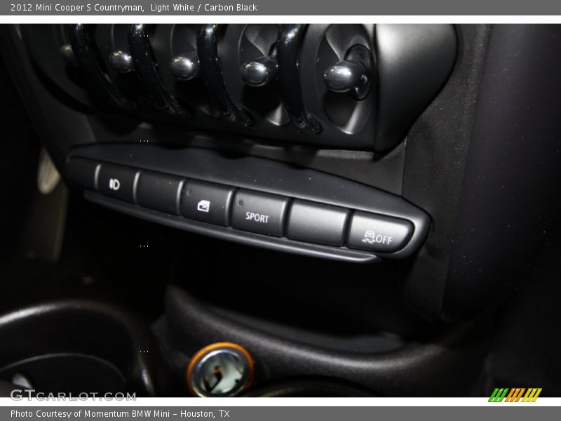 Light White / Carbon Black 2012 Mini Cooper S Countryman