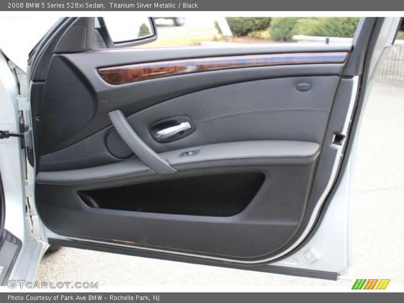 Titanium Silver Metallic / Black 2008 BMW 5 Series 528xi Sedan