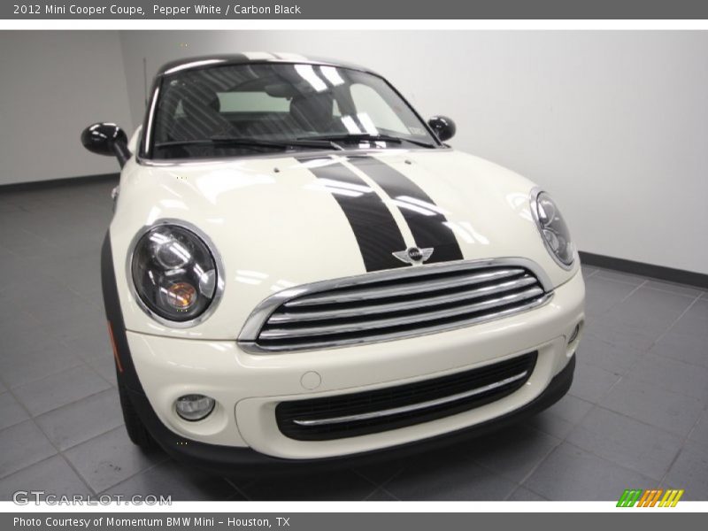 Pepper White / Carbon Black 2012 Mini Cooper Coupe