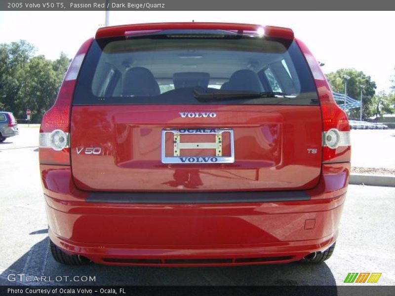 Passion Red / Dark Beige/Quartz 2005 Volvo V50 T5
