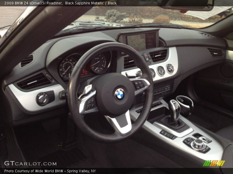 Dashboard of 2009 Z4 sDrive35i Roadster