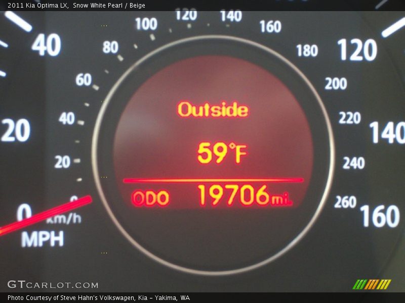 Snow White Pearl / Beige 2011 Kia Optima LX