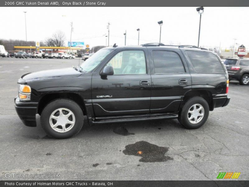 Onyx Black / Stone Gray 2006 GMC Yukon Denali AWD