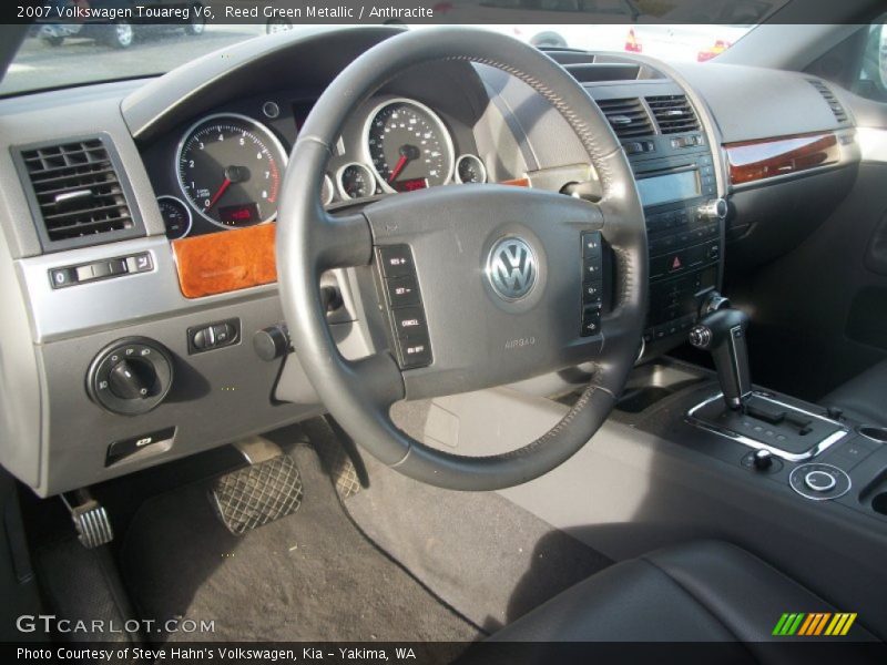 Reed Green Metallic / Anthracite 2007 Volkswagen Touareg V6
