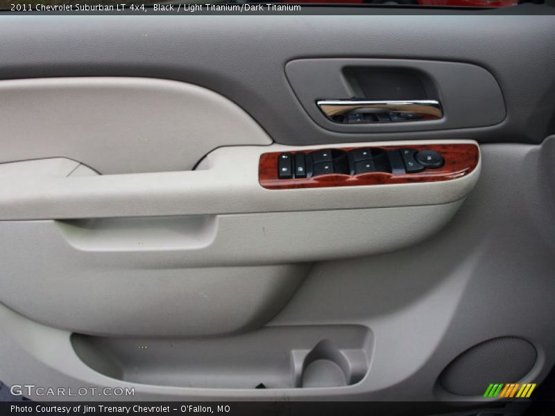 Black / Light Titanium/Dark Titanium 2011 Chevrolet Suburban LT 4x4